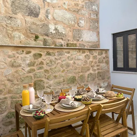 Charming Stylish House W Mezzanine And Terrace 펜션 *