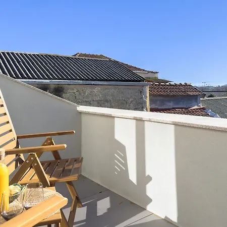 Charming Stylish House W Mezzanine And Terrace * Porto