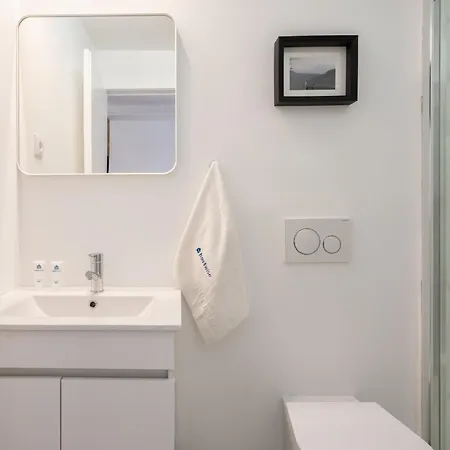 Charming Stylish House W Mezzanine And Terrace Holiday home Porto