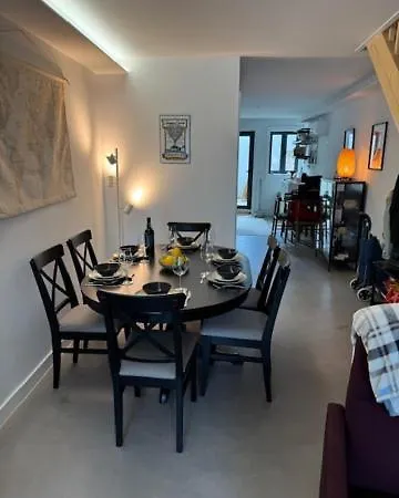 Holiday home Charming Stylish House W Mezzanine And Terrace *
