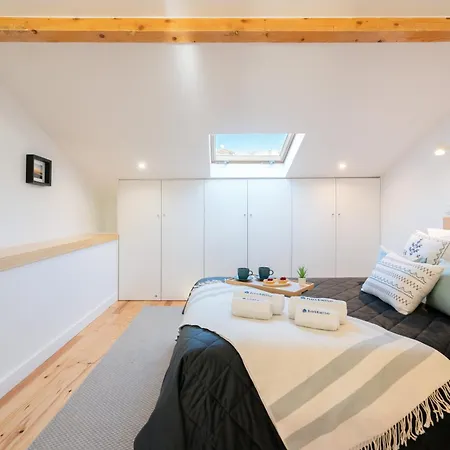 Feriehus Charming Stylish House W Mezzanine And Terrace Porto